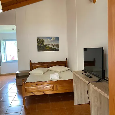 4 Seasons Апартаменты Химара