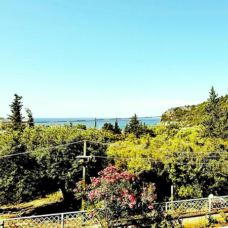 4 Seasons Apartmán *