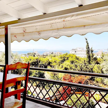4 Seasons Apartment Himare