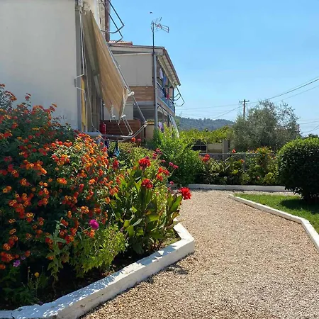 4 Seasons * Himare